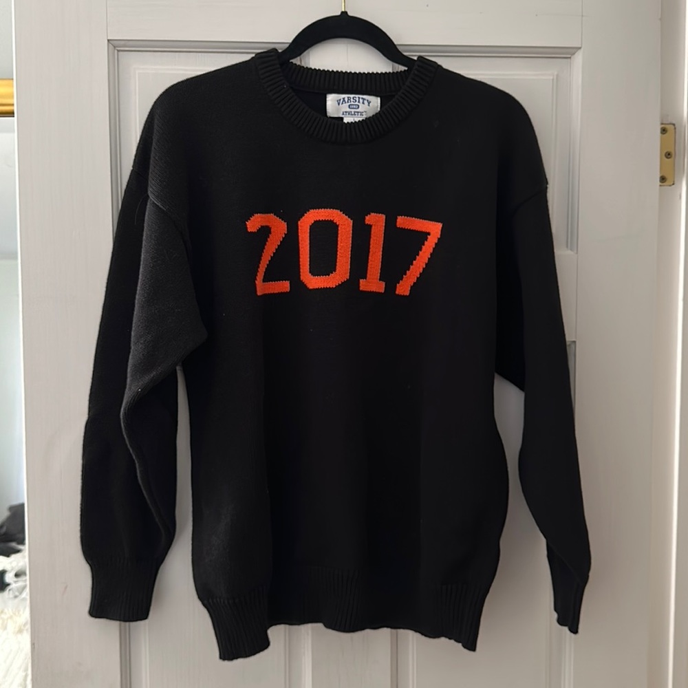 New without tags 2017 sweater. Cotton, vintage vibes NWOT